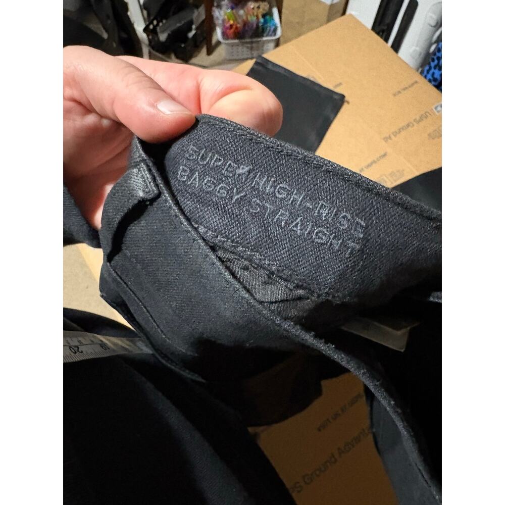American Eagle NWT Super High-Rise Baggy Straight jeans in coated black 8 long‎ - Picture 6 of 7